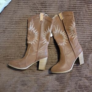 Altar'd State Kinsly Tan Heeled Boots with Starburst Design